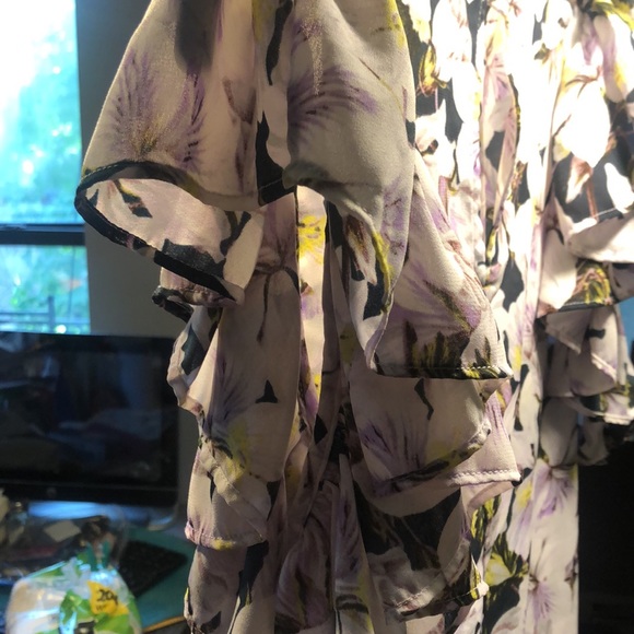 Beautiful float blouse - Picture 5 of 7